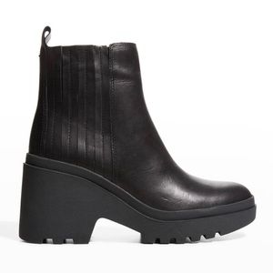 Eileen Fisher Kat Black Leather Platform Slip On Boots 7.5 US!